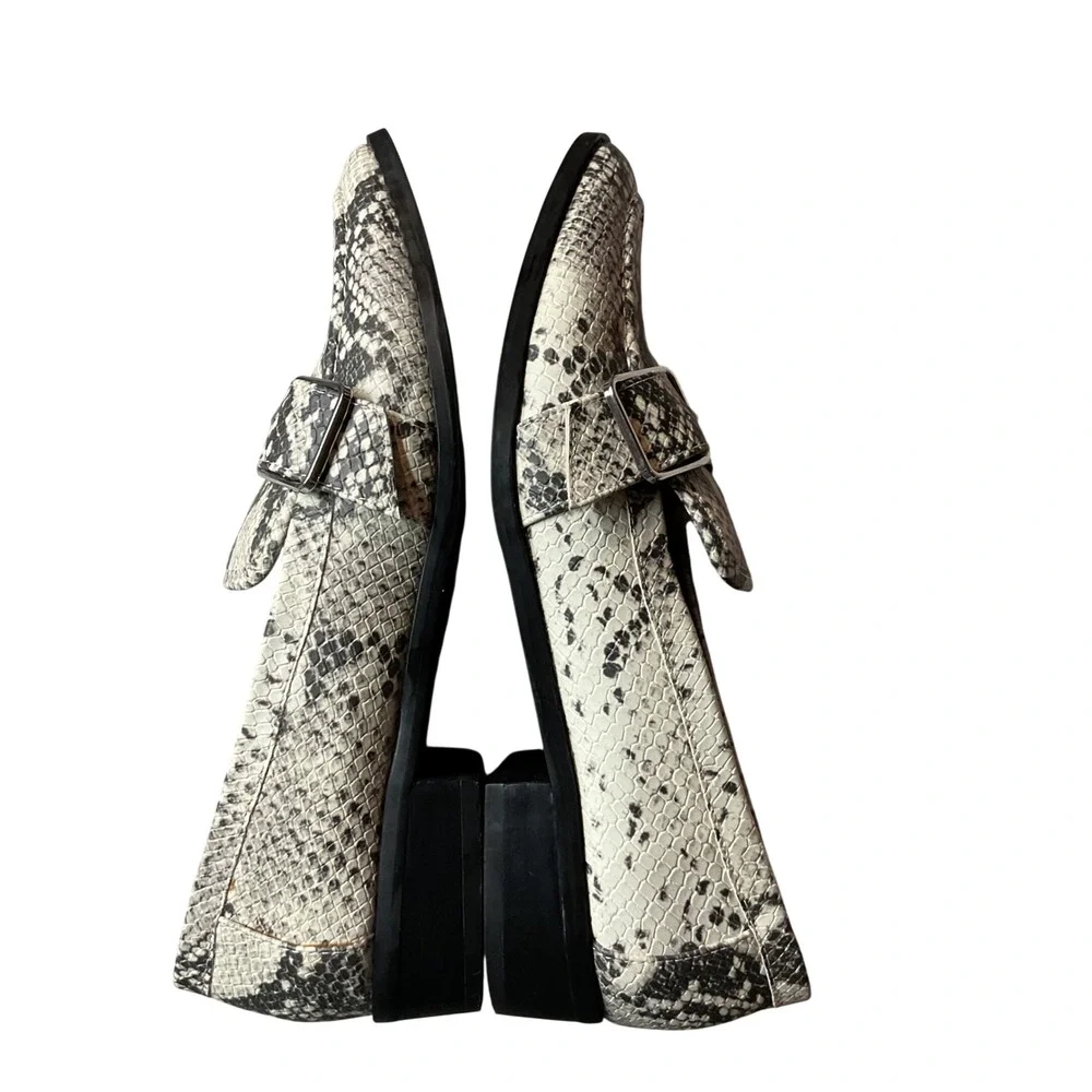 Bleeker & Bond‎ Women's Snakeskin Print Buckle Strap Slip On Flat Loafers Size 8